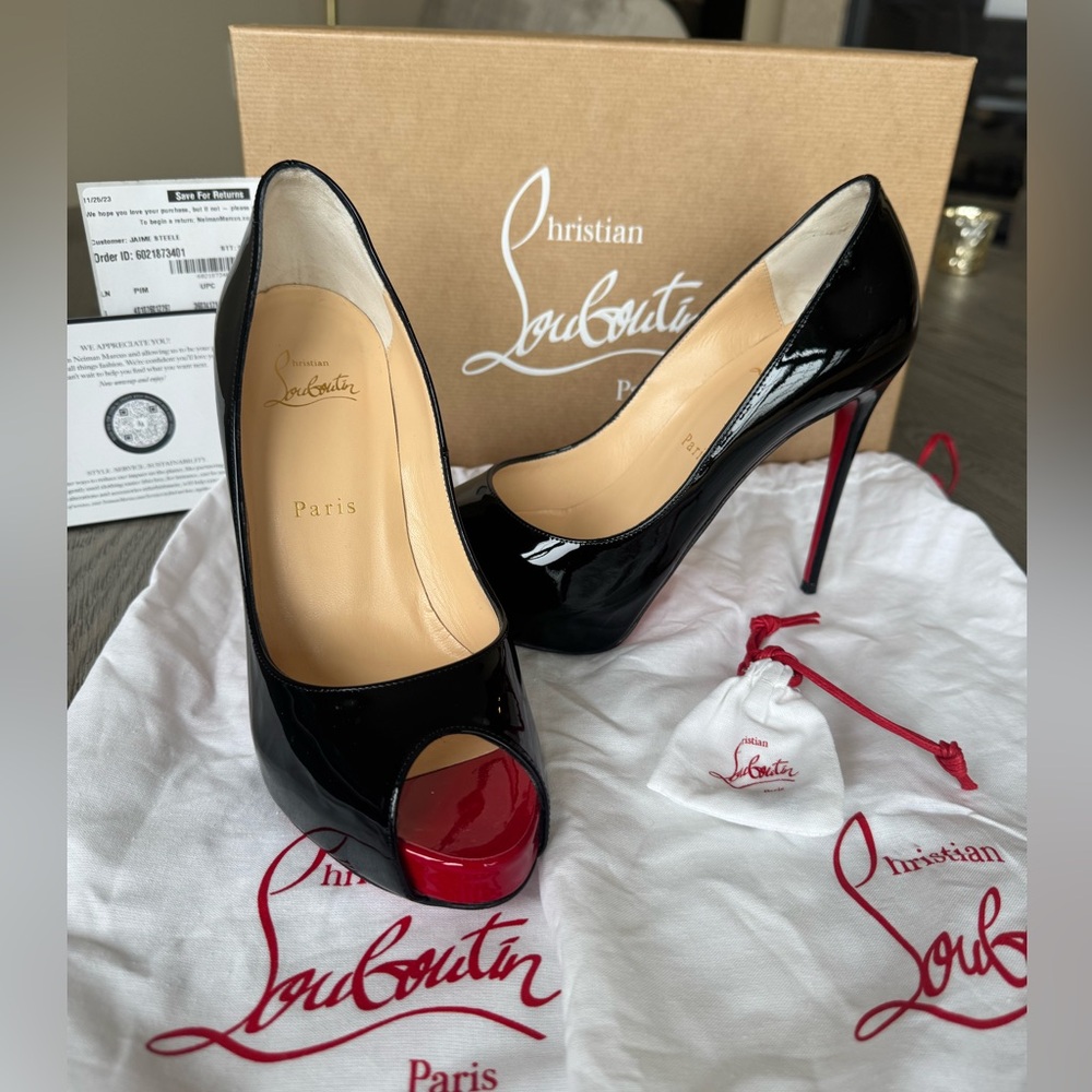 CHRISTIAN LOUBOUTIN New Very Prive 120 Patent Leather Pumps, 37.5 EU, Exc. Cond.